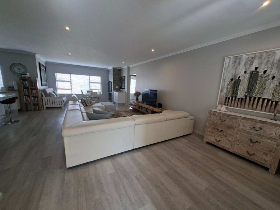 3 Bedroom Property for Sale in Diaz Beach Western Cape